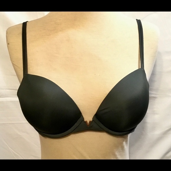 Victoria's Secret Other - Victoria’s Secret Green Push Up Bra 34C